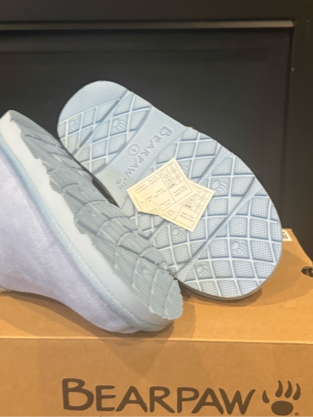 New BEARPAW Light Blue Cozy Slippers size 1 - Picture 2 of 3